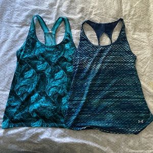 2 Workout tanks